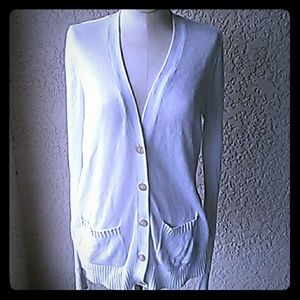 Old navy sweater size M